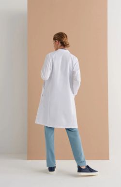 Bata blanca Apux Corchetes mujer