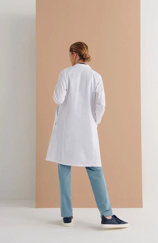 Bata blanca Apux Corchetes mujer