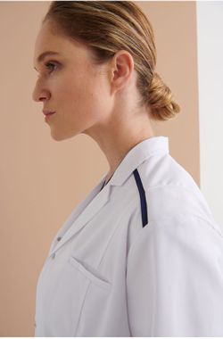 Bata blanca Crux mujer