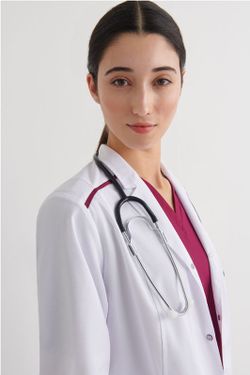 Bata blanca Crux mujer