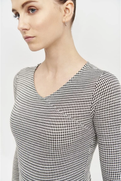 Body cuello pico