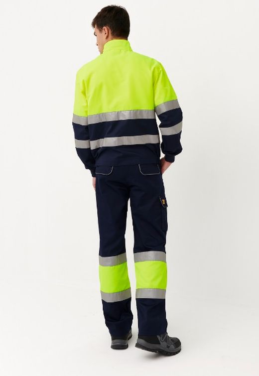 Cazadora AV Confort Fit varios colores