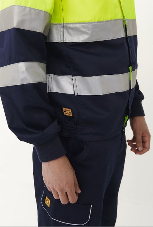 Cazadora AV Confort Fit varios colores