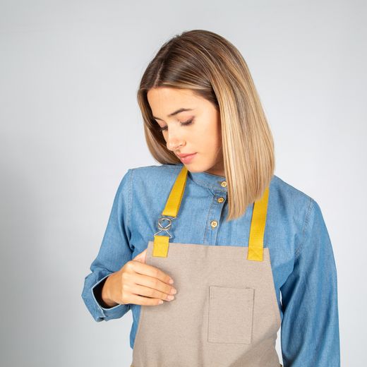 Delantal peto hebilla enlazada colores