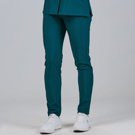 Pantalons pour femmes de différentes couleurs
