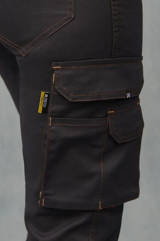 Pantalón Multibolsillos Slim fit varios colores