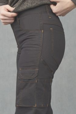 Pantalón Multibolsillos Slim fit varios colores