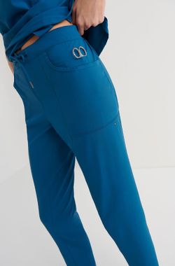 Pantalón Slim fit Centaurus mujer colores